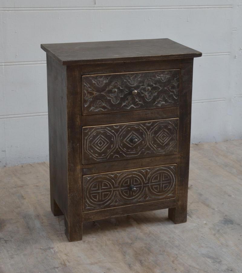 SOLID HAND CARVED WOOD NIGHTSTAND / END TABLE 3 DRAWERS