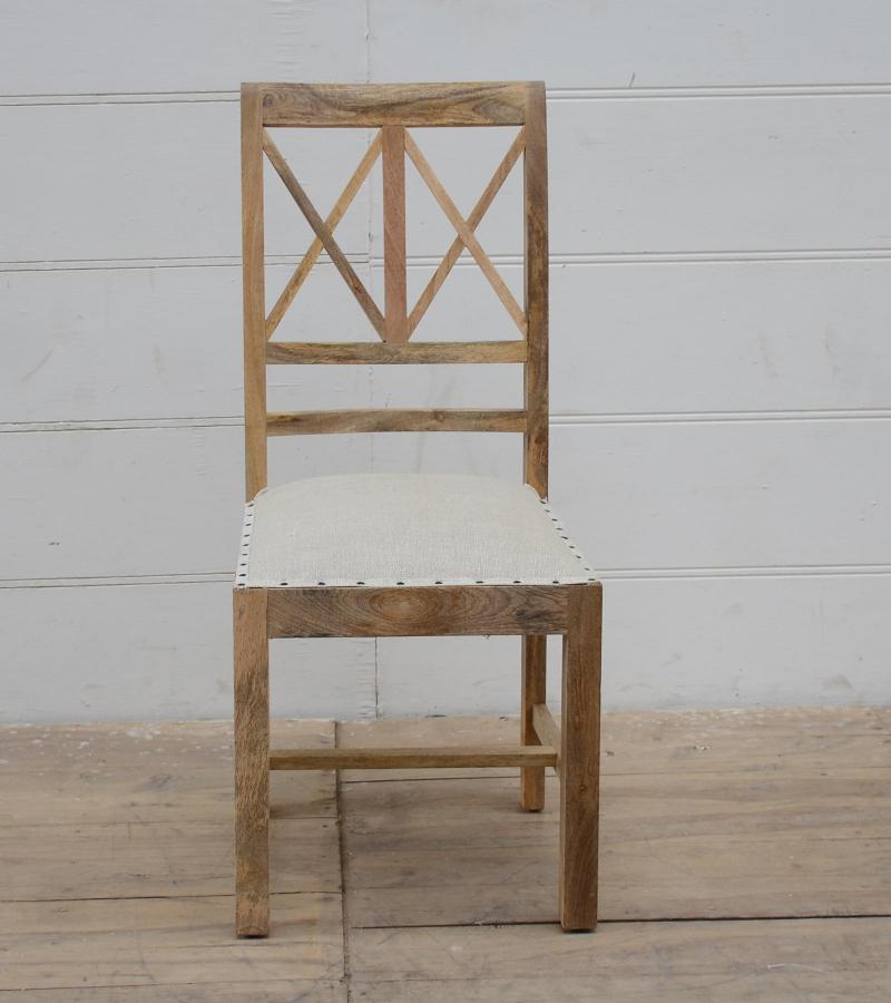 WOODEN CHAIR