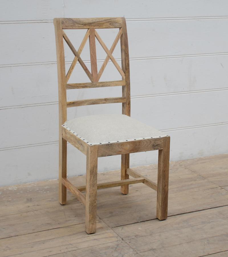 WOODEN CHAIR