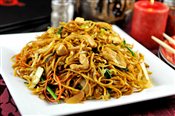 Hakka Chow Mein Chicken
