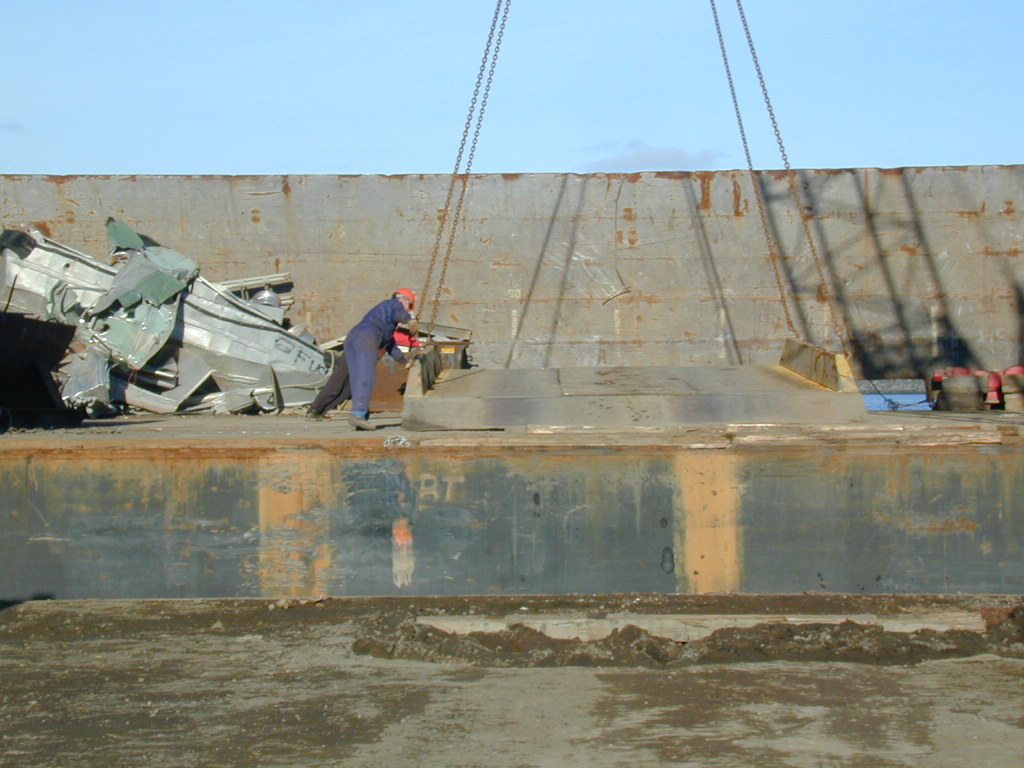 Barge, Transport