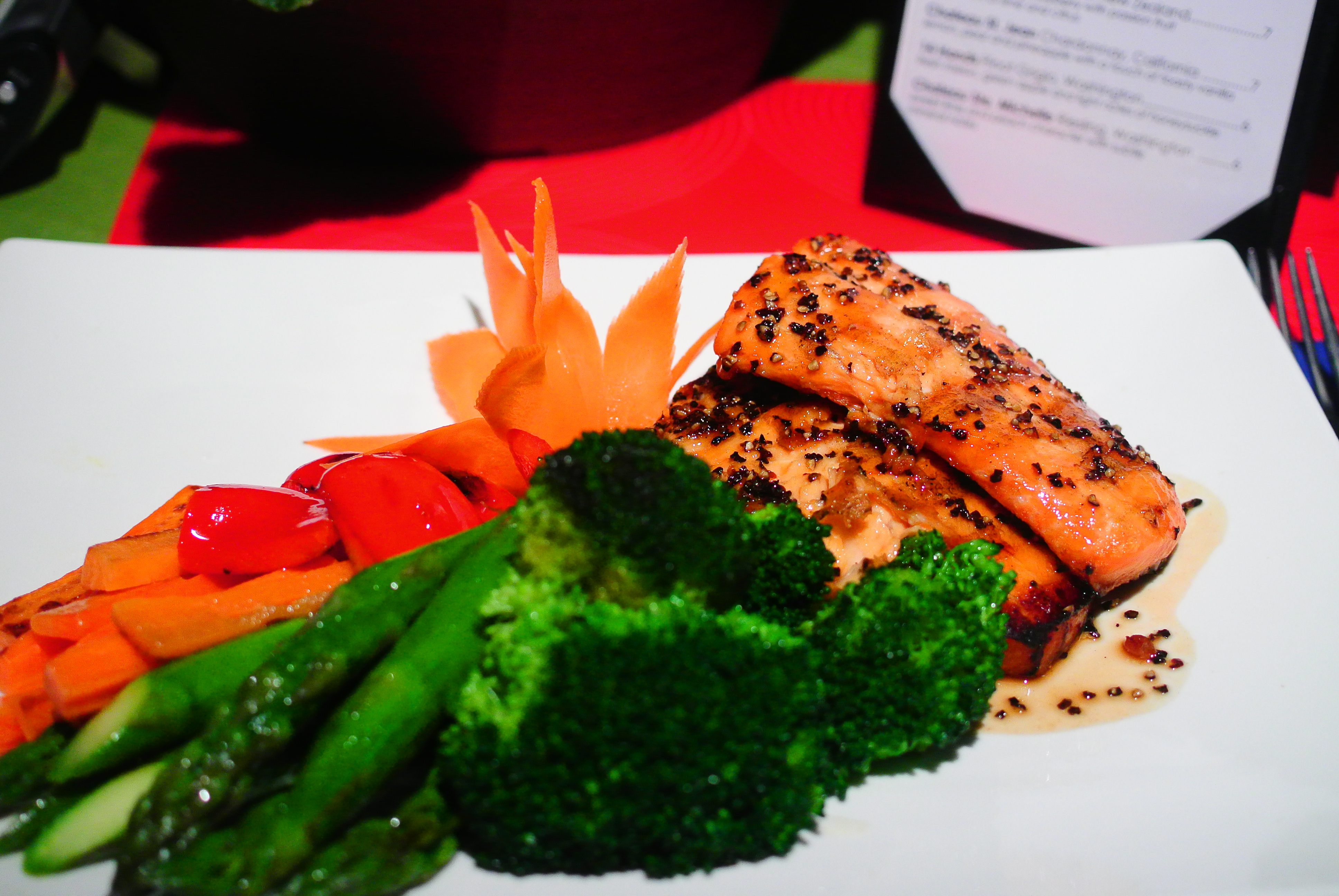 Order Online! iThai Restaurant (Guilford, CT) Open Dining