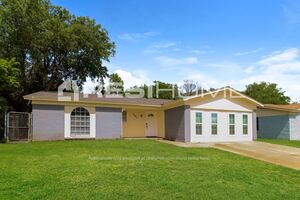 7400 Darien Street Photo