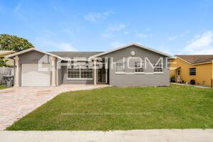 22694 Sw 65Th Way Photo