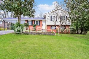 7394 Windsor Ct Photo