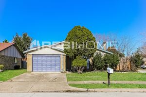 1421 Hereford Dr Photo