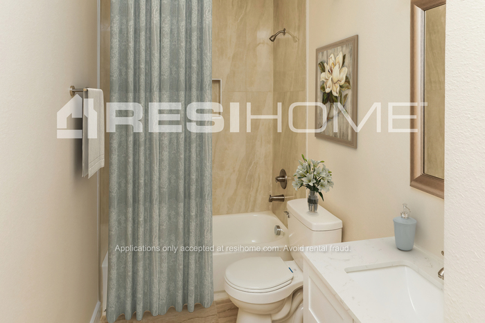 2711 Lagow Street, Dallas, Texas 75210 | ResiHome