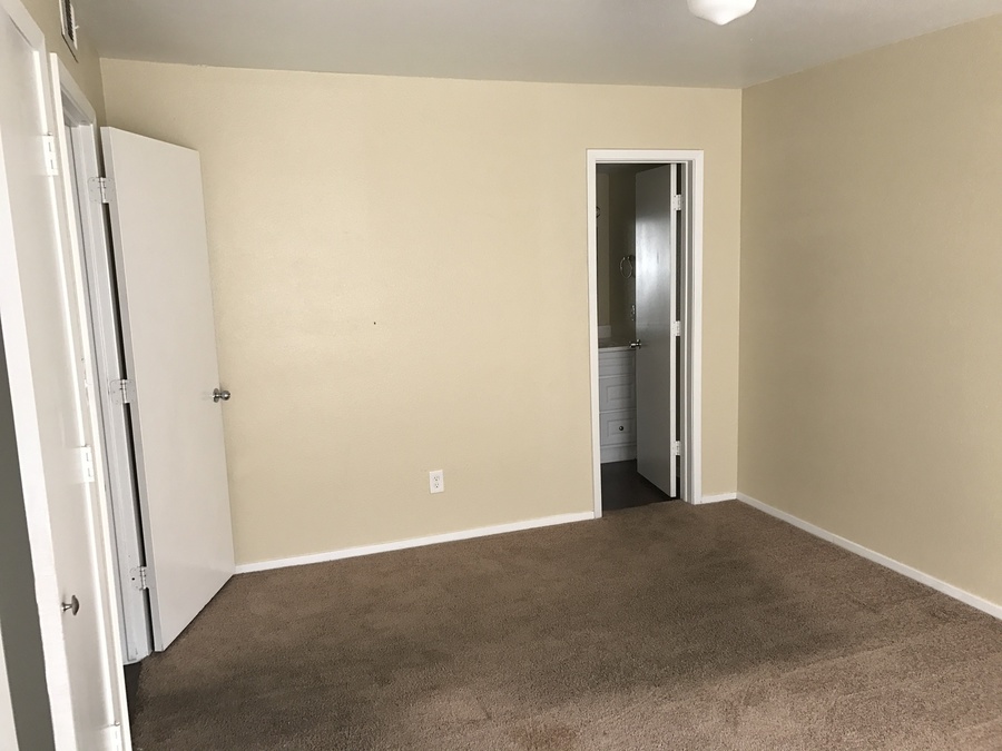 511 Tierney Rd. 202+, Fort Worth, TX 76112 Red Team Real Estate