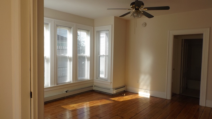 Apartment for Rent in Woonsocket
