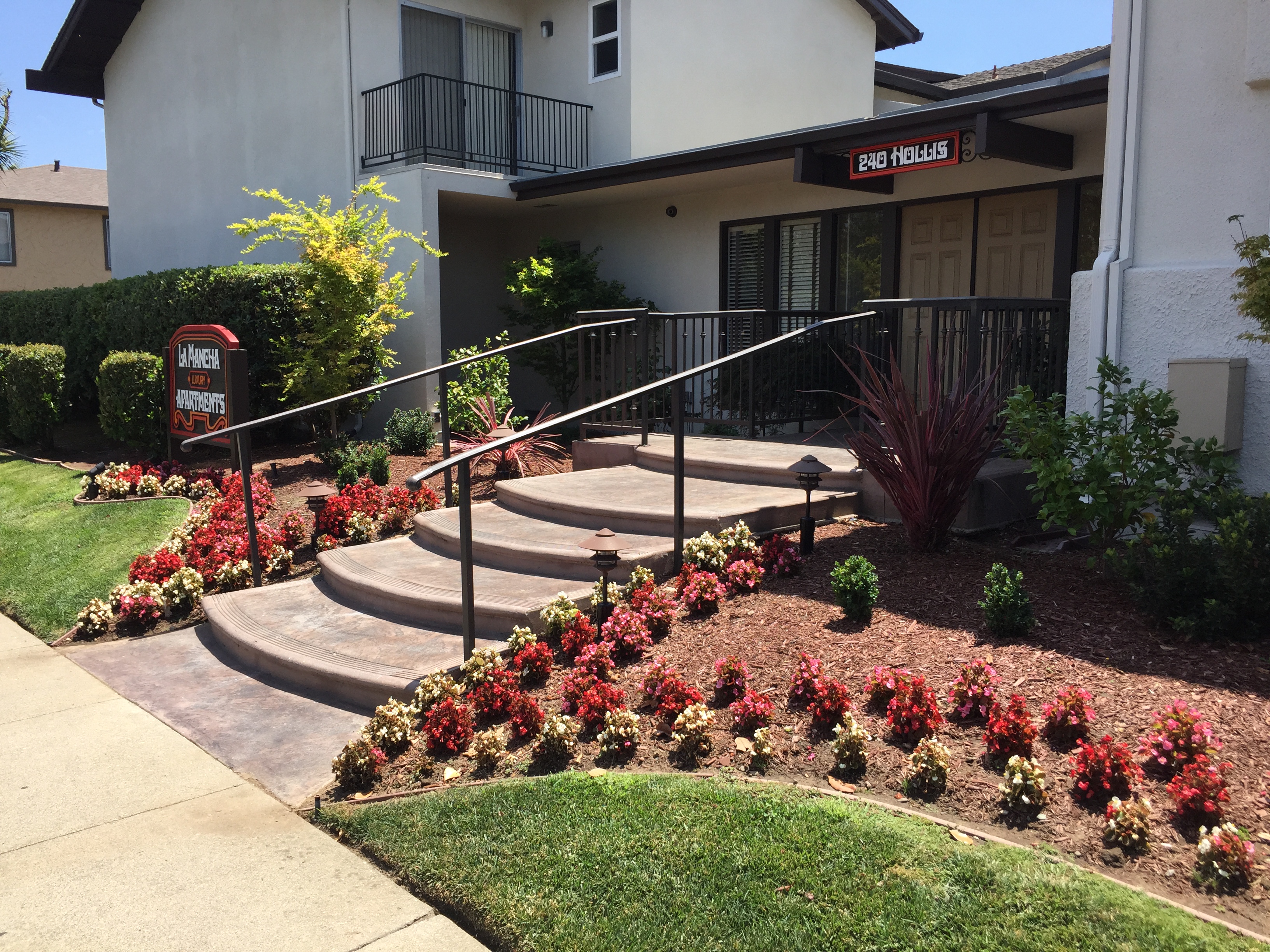 Campbell Apartment: 240 Hollis Ave