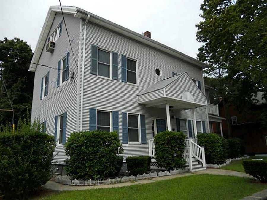 74 Hamlet Avenue 1L, Woonsocket, RI 02895 Stonelink Property Management