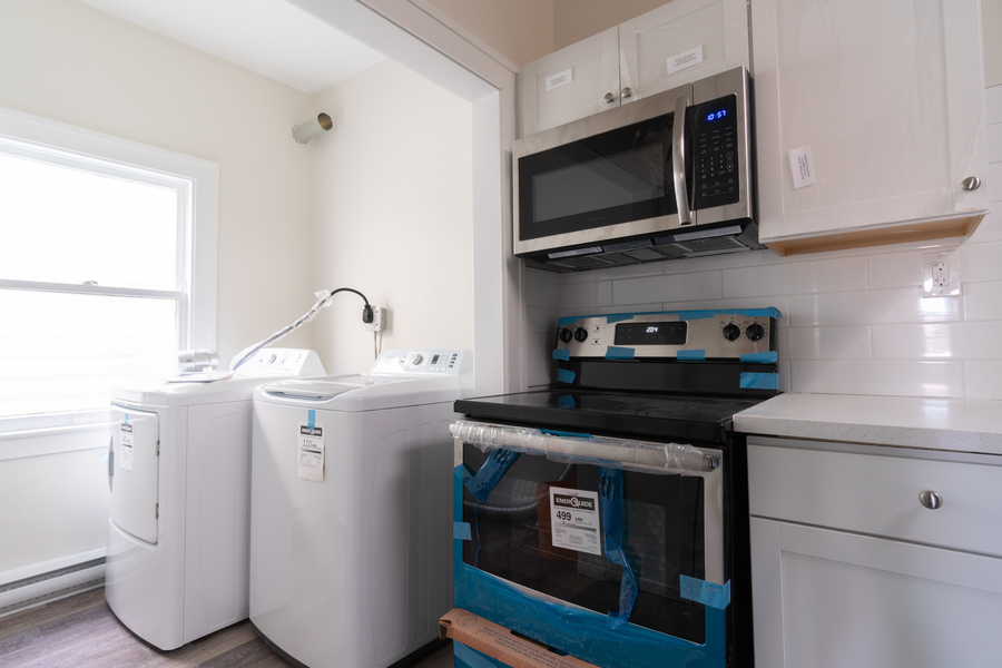 1573 Tecumseh Road East 2, Windsor, ON Goldmar