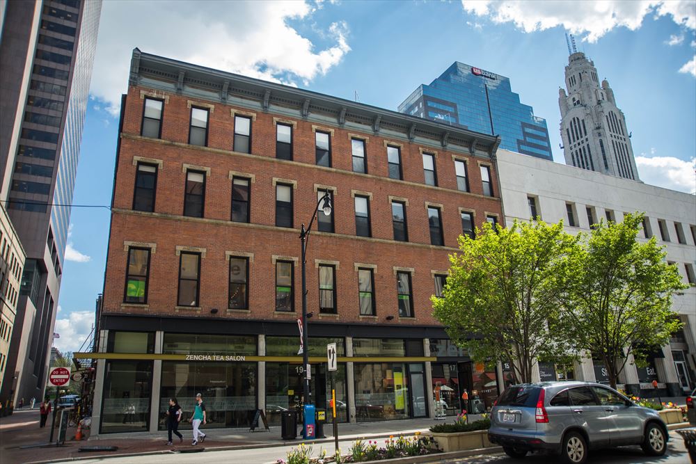 Columbus Apartment: 11 E Gay St