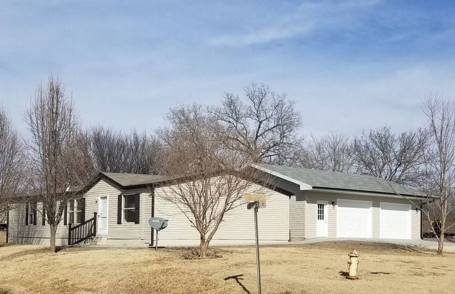 201 E Main st, Solomon, KS 67480 Prime Property