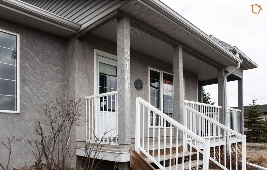 216 2 Avenue W, Granum, AB T0L 1A0 Renters Choice & Management LTD