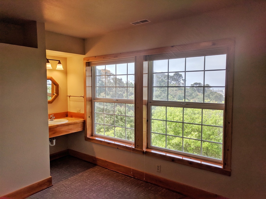 514 SW 7th St, Newport, OR 97365 Oregon Coast Property Management