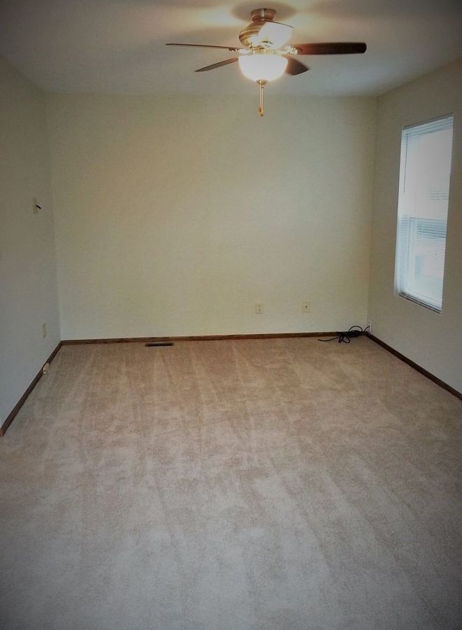 1209 Eastgate Dr, Salina, KS 67401 Prime Property