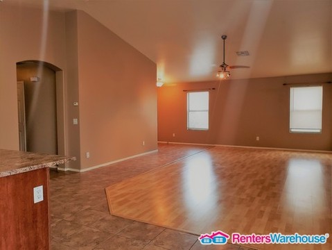 El Mirage House: 15119 N A Ct