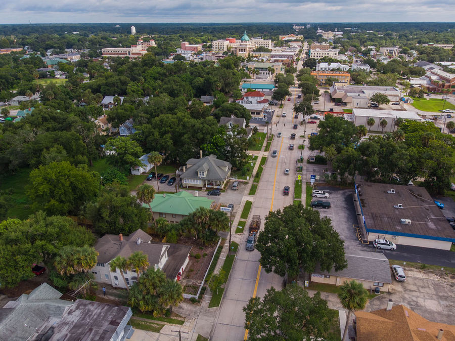 330 S Woodland Blvd Unit 2, Deland, FL 32720 Swann Real Estate