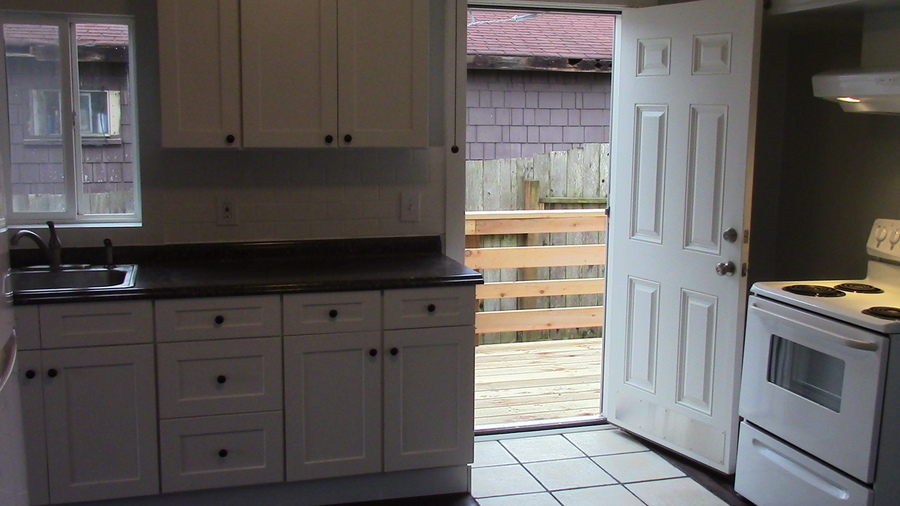 615 NW Nye St, Newport, OR 97365 Oregon Coast Property Management