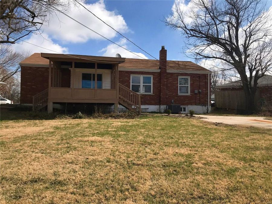 9955 Live Oak St, Affton, MO 63123 CJ Real Estate, Inc