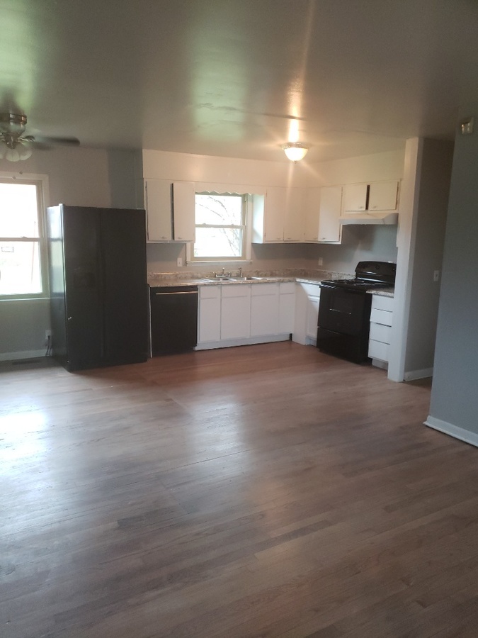 3005 Merry Oaks Dr NW, Huntsville, AL 35811 Golden Rule Real Estate