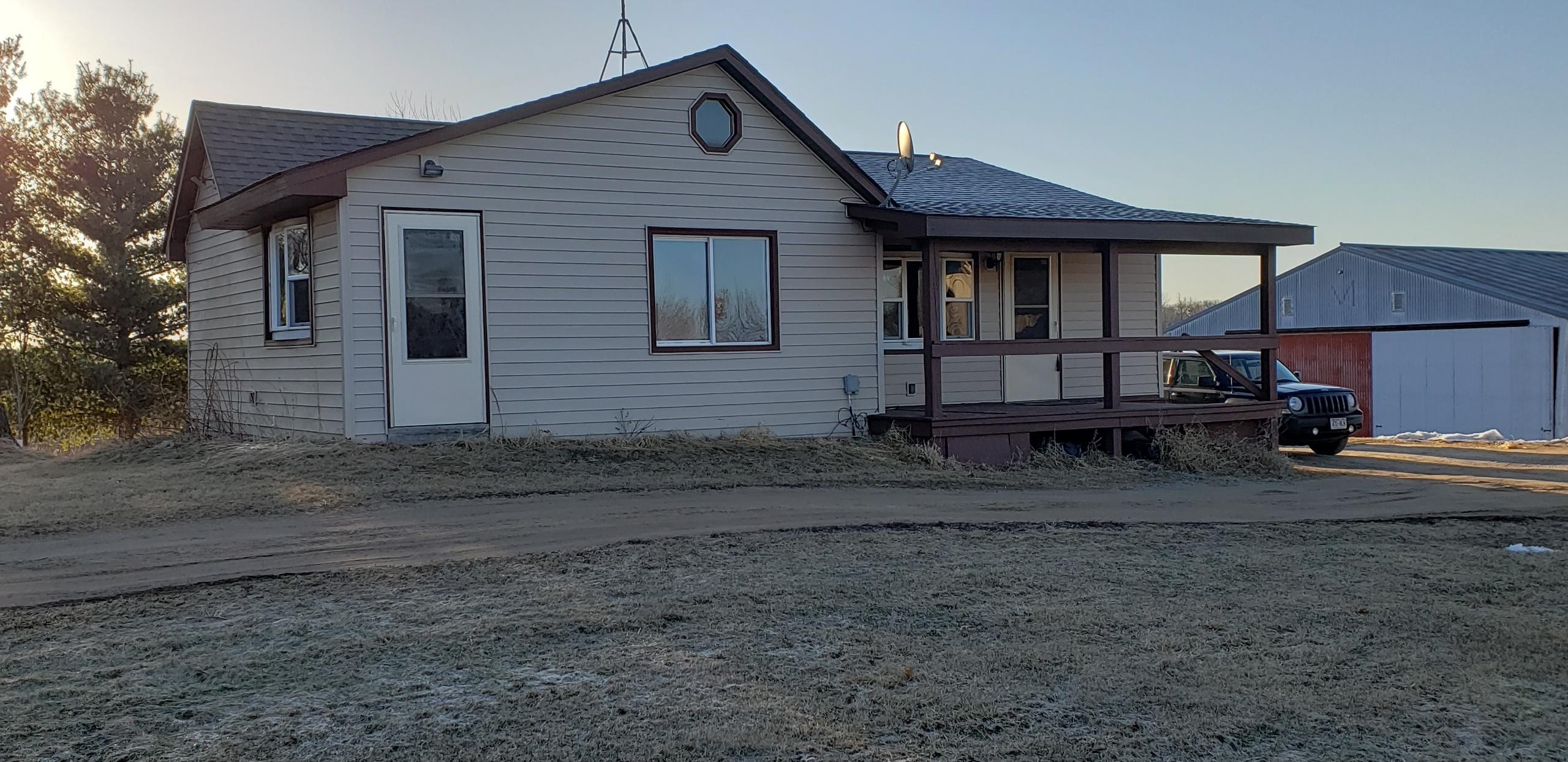 Clayton House: 72 90th Ave