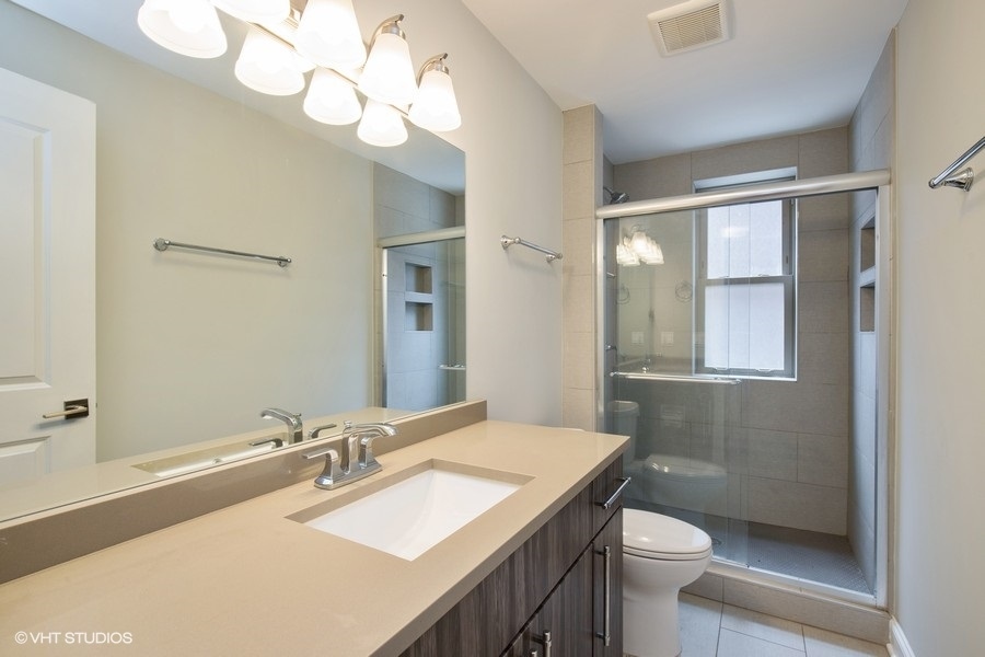 635 E 49th St 635E 2 Chicago IL 60615 Kass Management Services Inc 