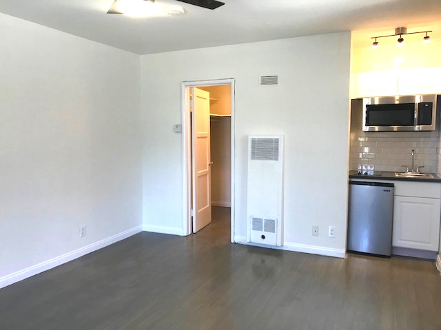 Los Angeles Condo: 2611 S Sepulveda Blvd