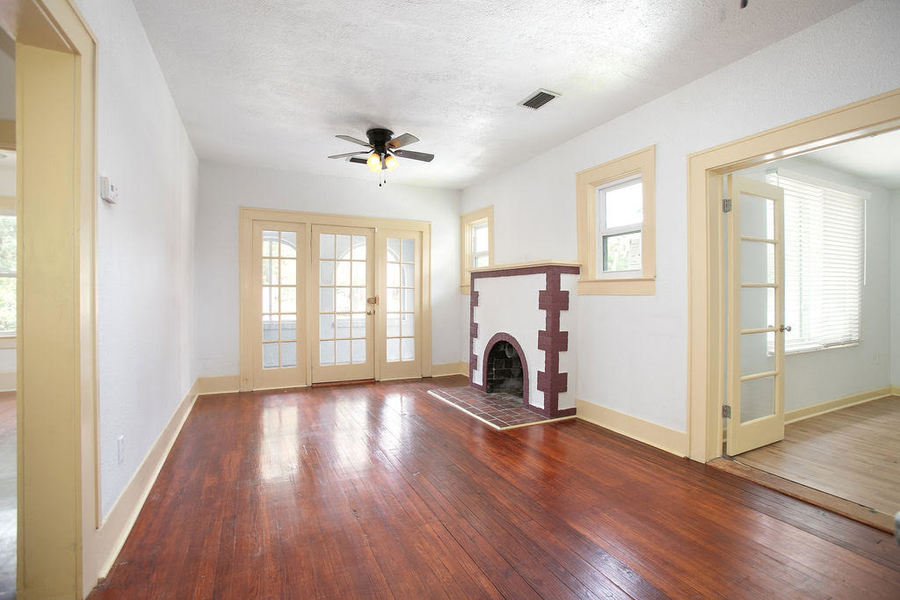 ShowMojo 323 S Massachusetts Ave, Deland, FL 32724 Swann Real Estate