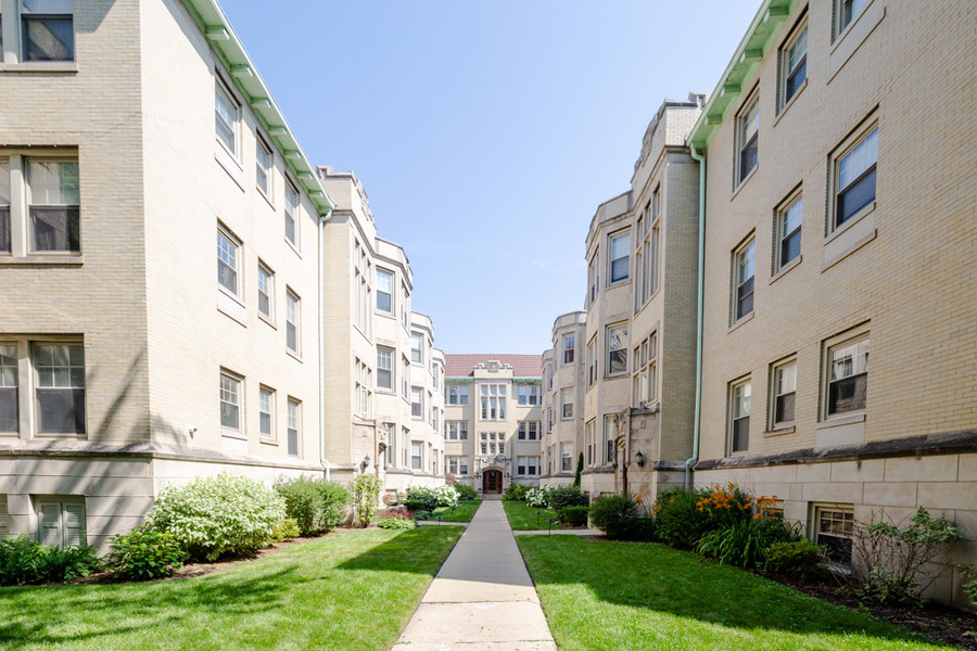 1422 W Lunt Ave 14223S, Chicago, IL 60626 Kass Management Services Inc.