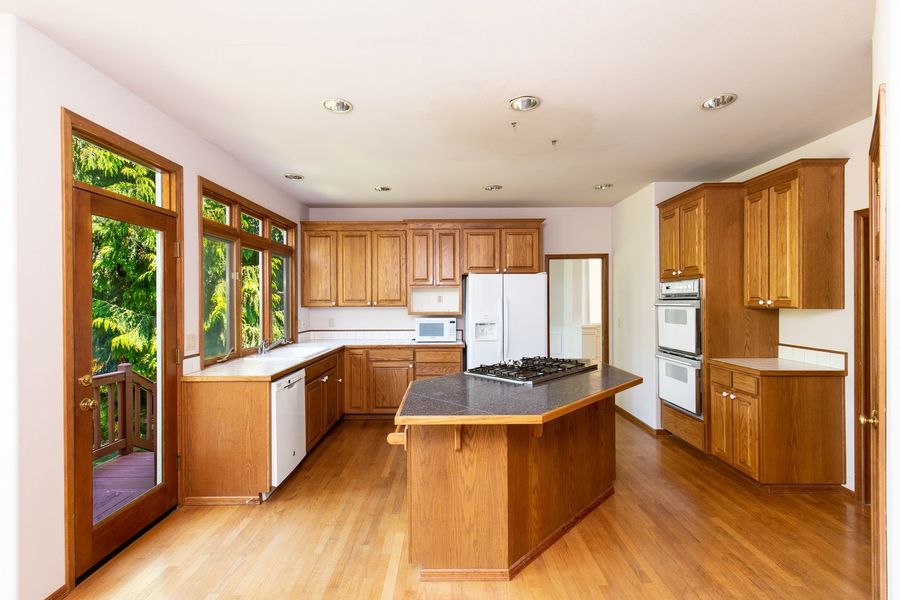 19718 NE 129th Way, Woodinville, WA 98077 SJA Property Management