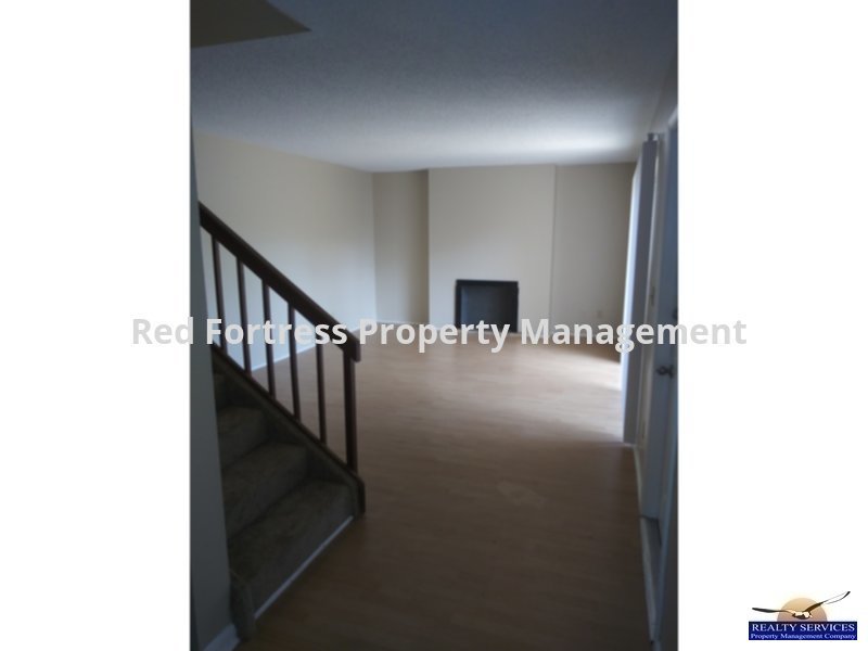 1556 Park Meadows Dr 3, Fort Myers, FL 33907 Red Fortress Property Management Company