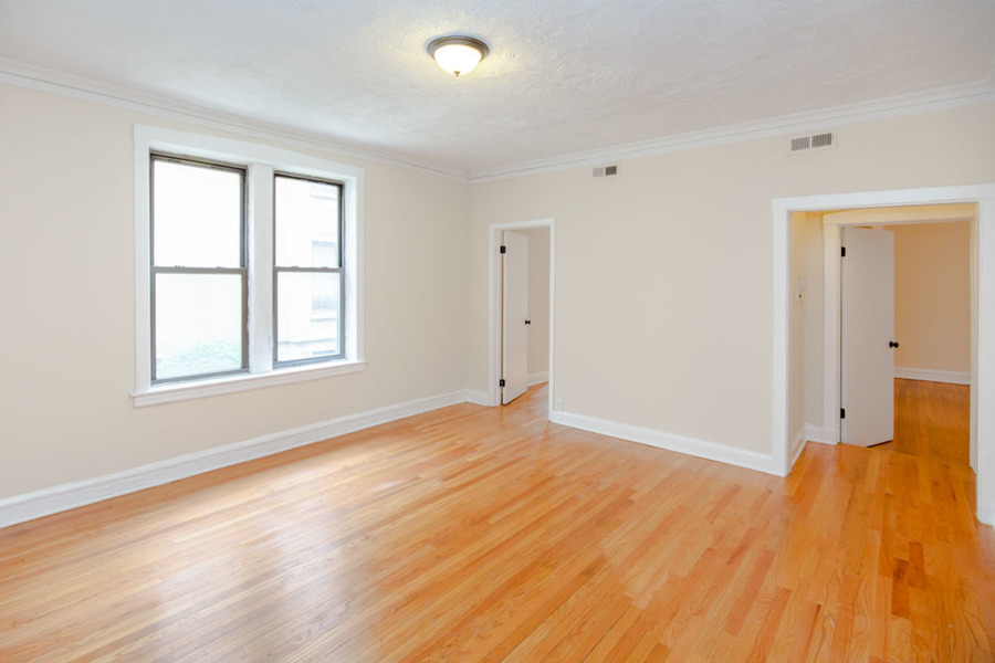 1022 E Hyde Park Blvd 10221S, Chicago, IL 60615 Kass Management