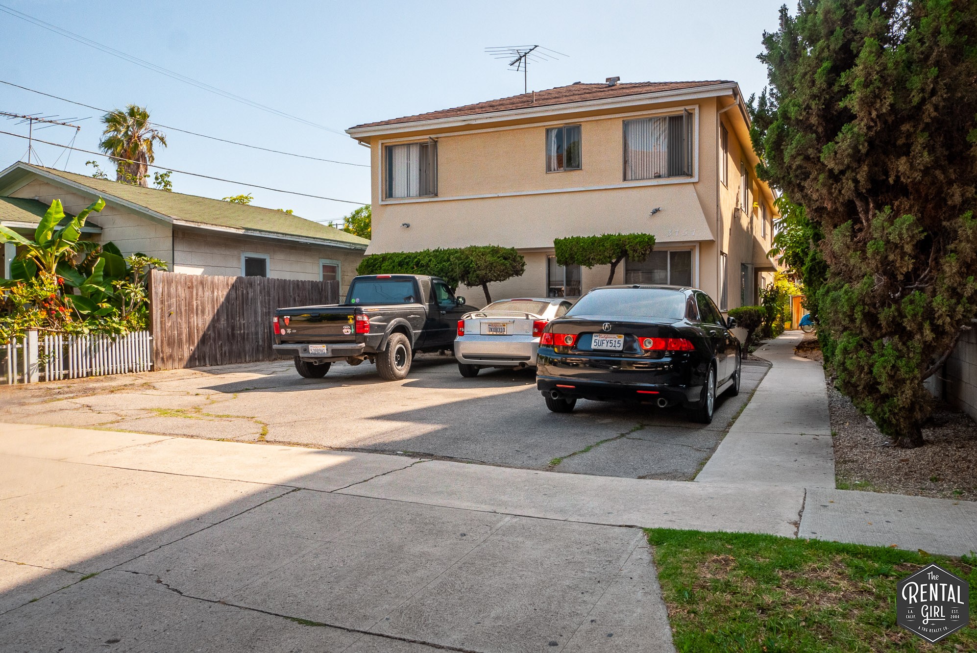 Los Angeles Condo: 3757 Glendon Ave
