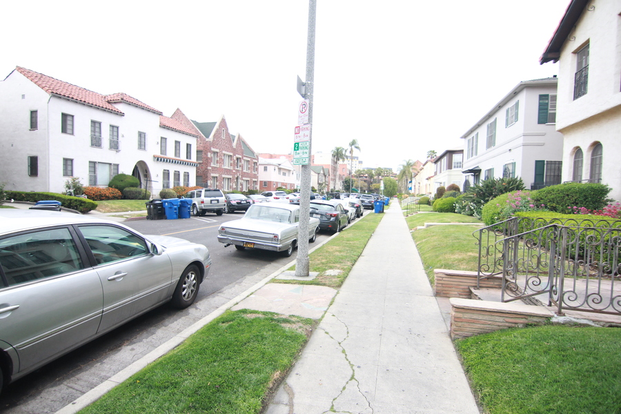 654 S Dunsmuir Ave 107, Los Angeles, CA 90036 Hoffman Brothers Realty