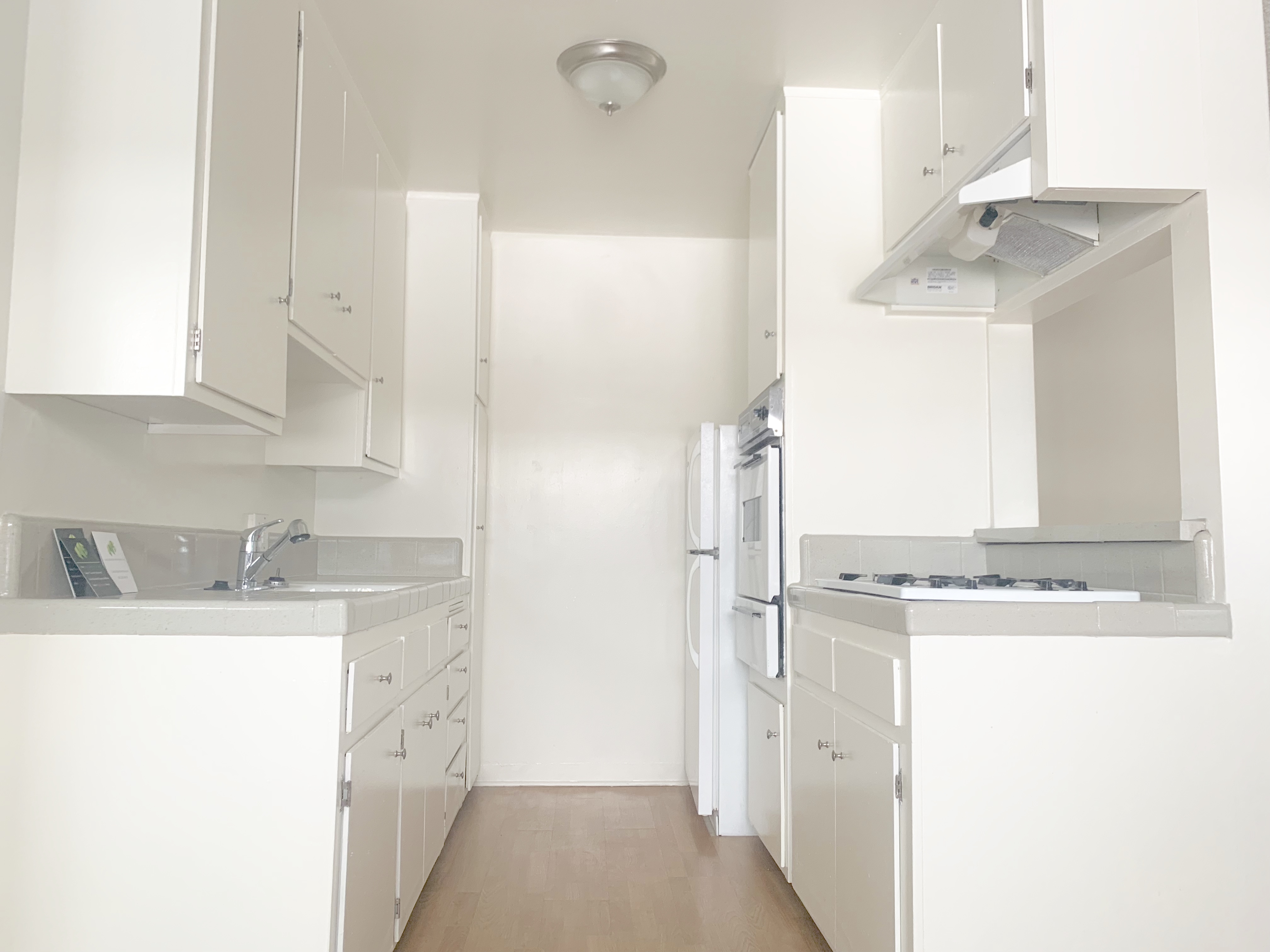 Los Angeles Condo: 2311 S Bentley Ave