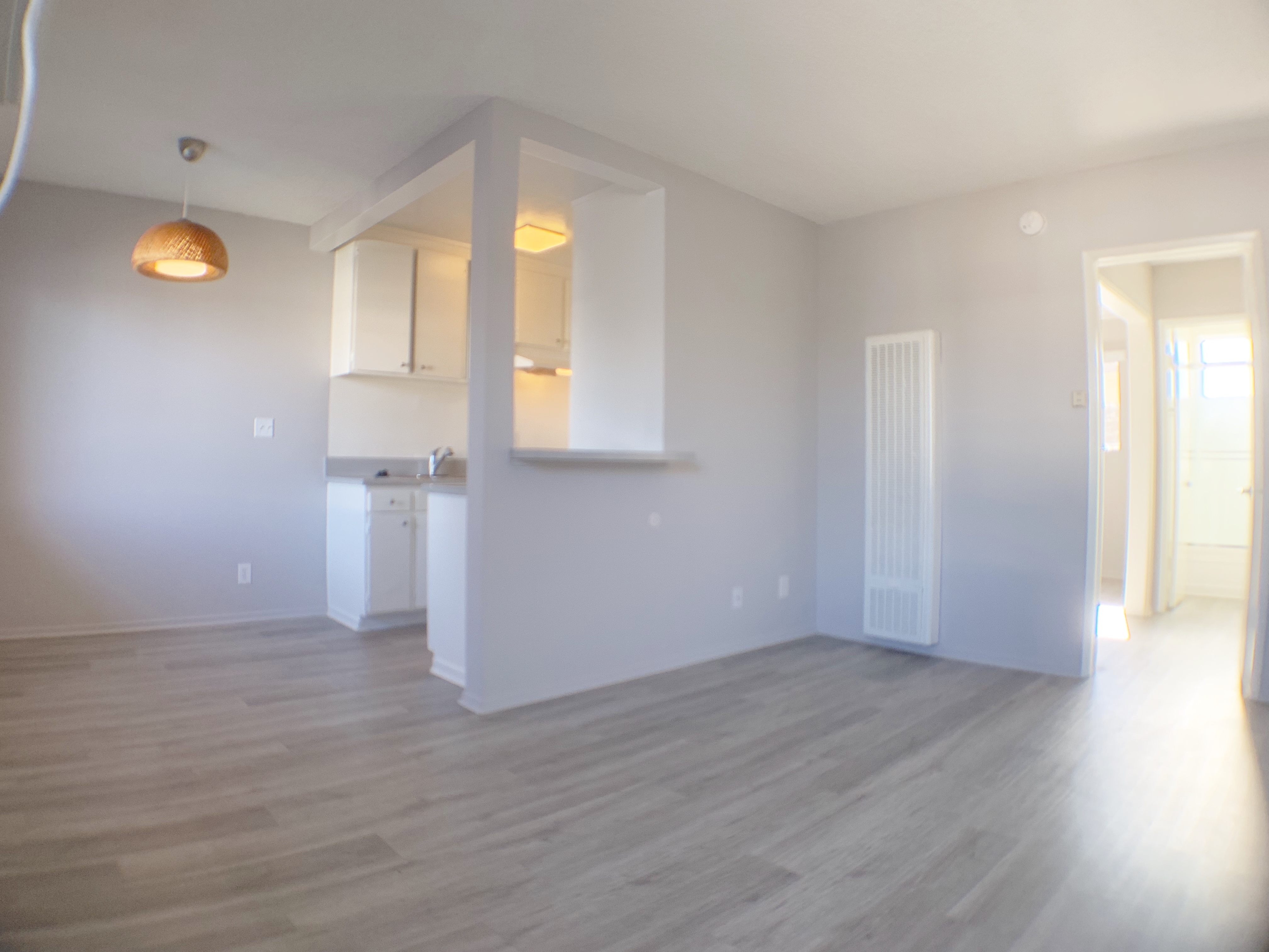 Los Angeles Condo: 3610 Midvale Ave