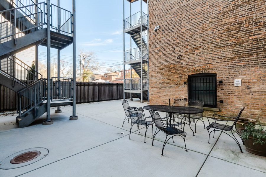 6857 S Ridgeland Ave 6857403, Chicago, IL 60649 Kass Management