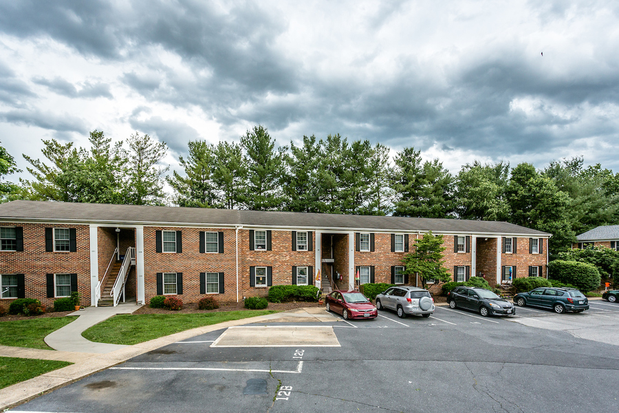 420 N Grove St Apt 12B Unit 12B, Bridgewater, VA 22812 Search