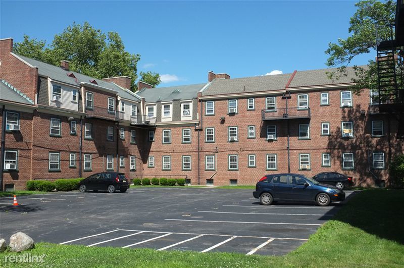 735 North Ter Apartment F, Philadelphia, PA 19123 Love. Life. Here. Let us find your perfect