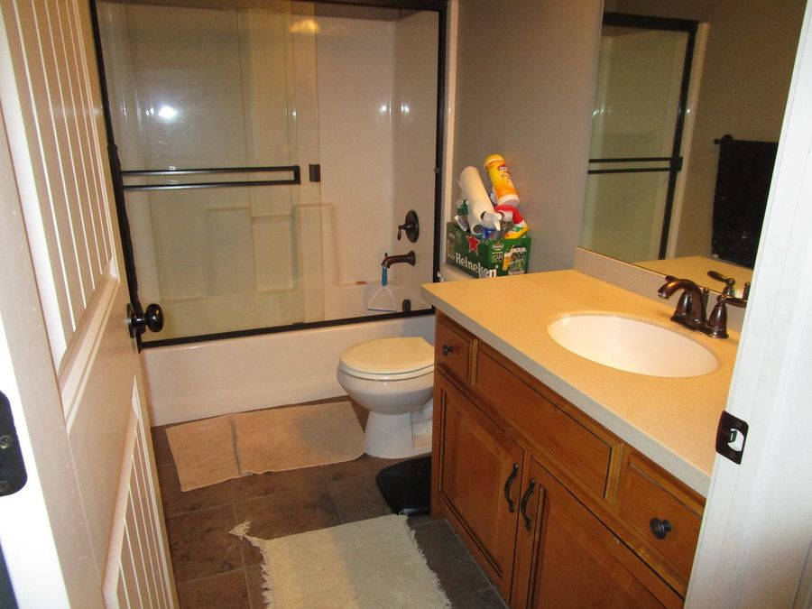 860 S Vernal Ave F303 Unit B, Vernal, UT 84078 Real Property