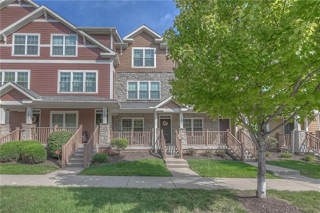 Kansas City Townhome: 2804 Lake Ave