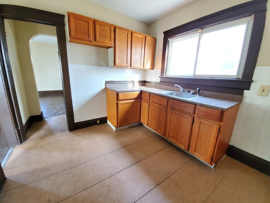 40 W Glenwood Ave, Akron, OH 44304 HPM Property Management