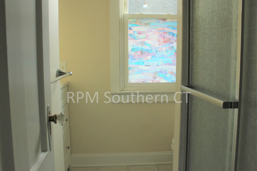 483 Center St 2nd Floor, Wallingford, CT 06492 Real Property Management