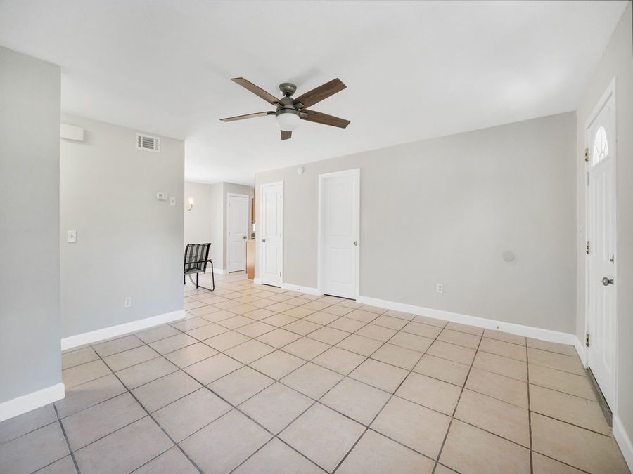 517 Northwestern Ave., Altamonte Springs, FL 32714 Real Property Management & Realty