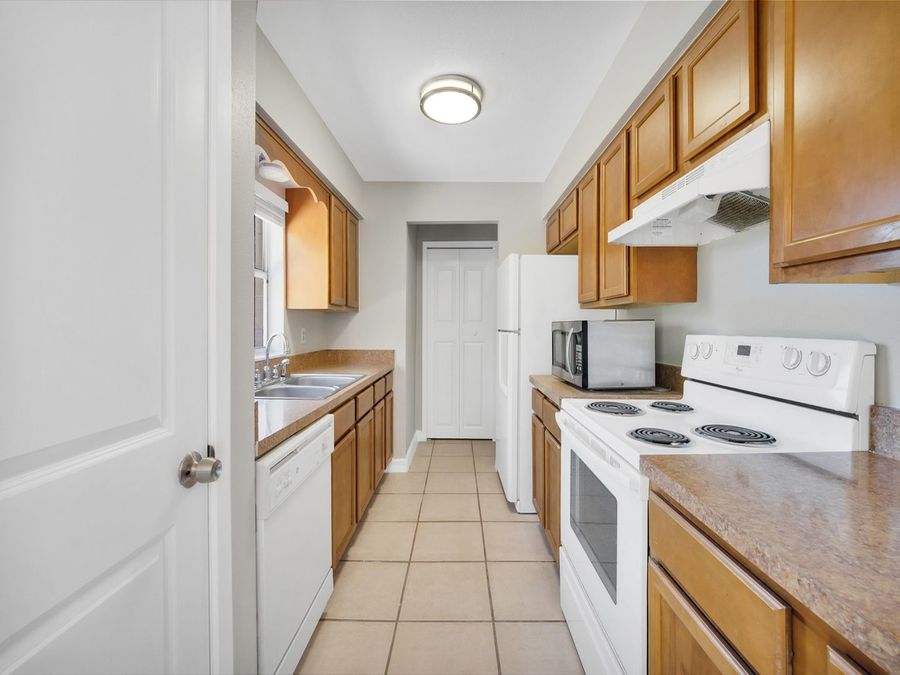 517 Northwestern Ave., Altamonte Springs, FL 32714 Real Property Management & Realty