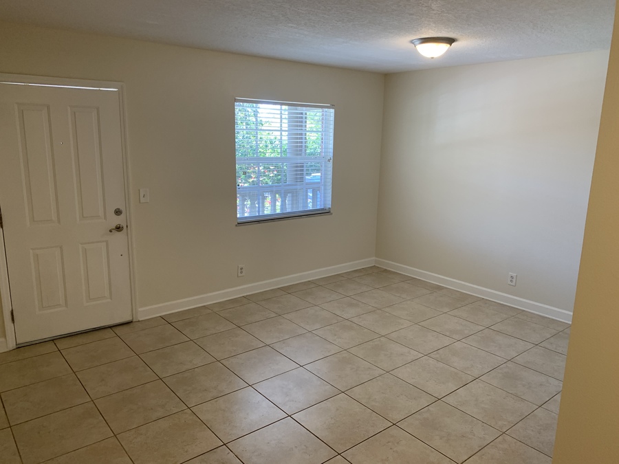 263 14th St NW 5B, Largo, FL 33770 Dean & DeWitt Property Management