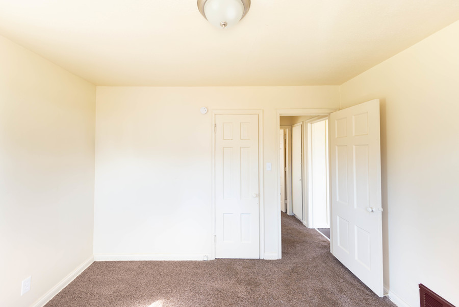 808 Seward Ave, Akron, OH 44320 HPM Property Management