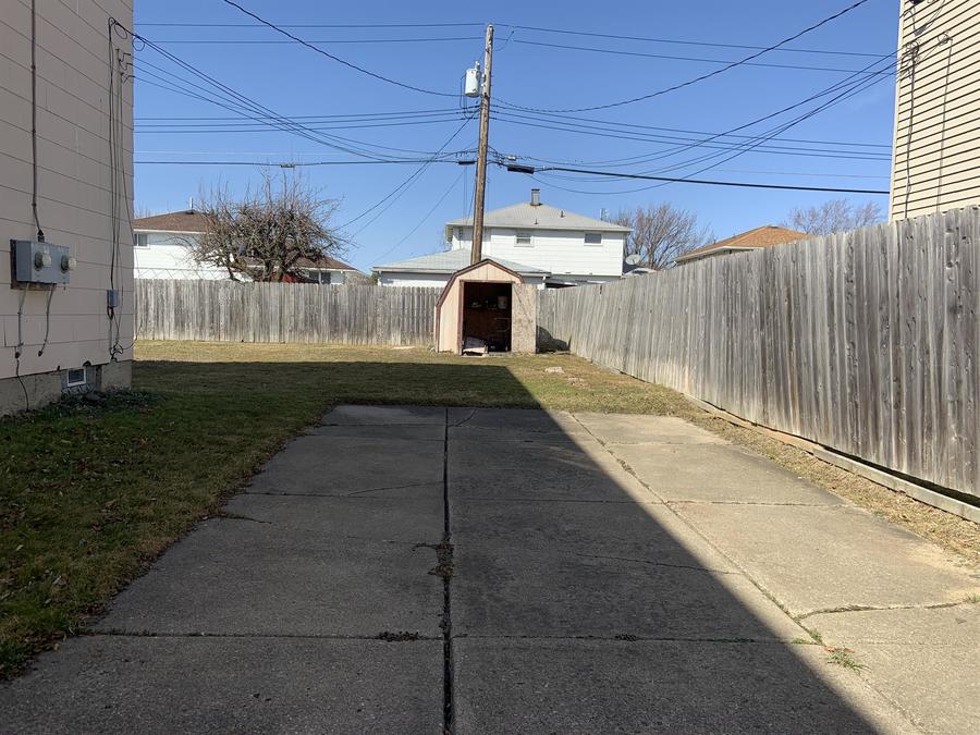 27 Marie Ave. Cheektowaga, NY 14227 Irish Jones Property Management